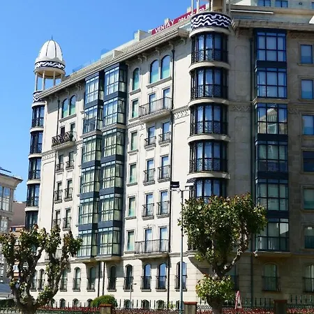 아파트 Acogedor Y Lleno De Luz. Como En Casa, En Coruna. 아 코루냐
