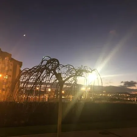 아파트 Acogedor Y Lleno De Luz. Como En Casa, En Coruna.