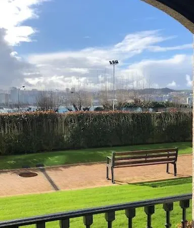 Acogedor Y Lleno De Luz. Como En Casa, En Coruna. 아파트 아 코루냐